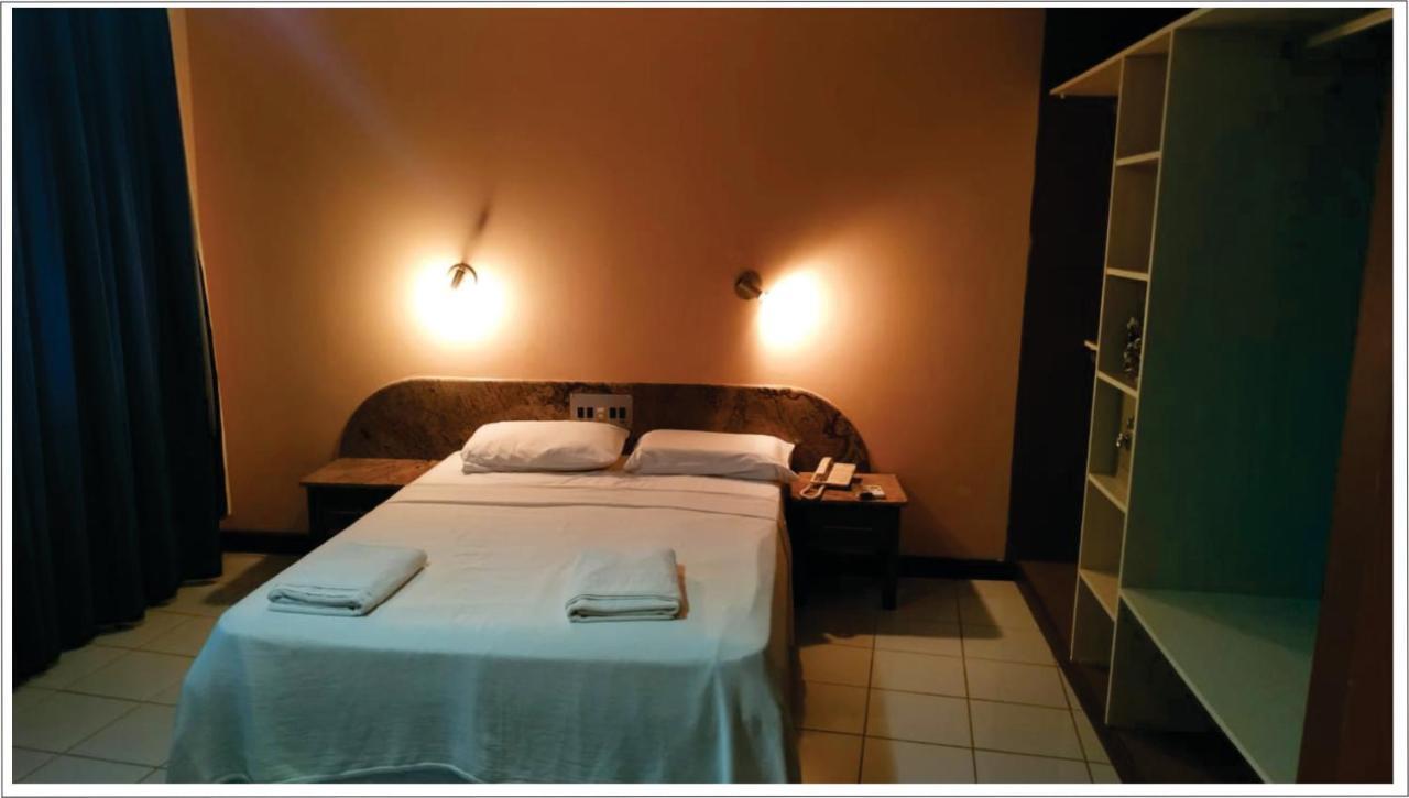 Pousada Das Falesias Hotel Prado Buitenkant foto